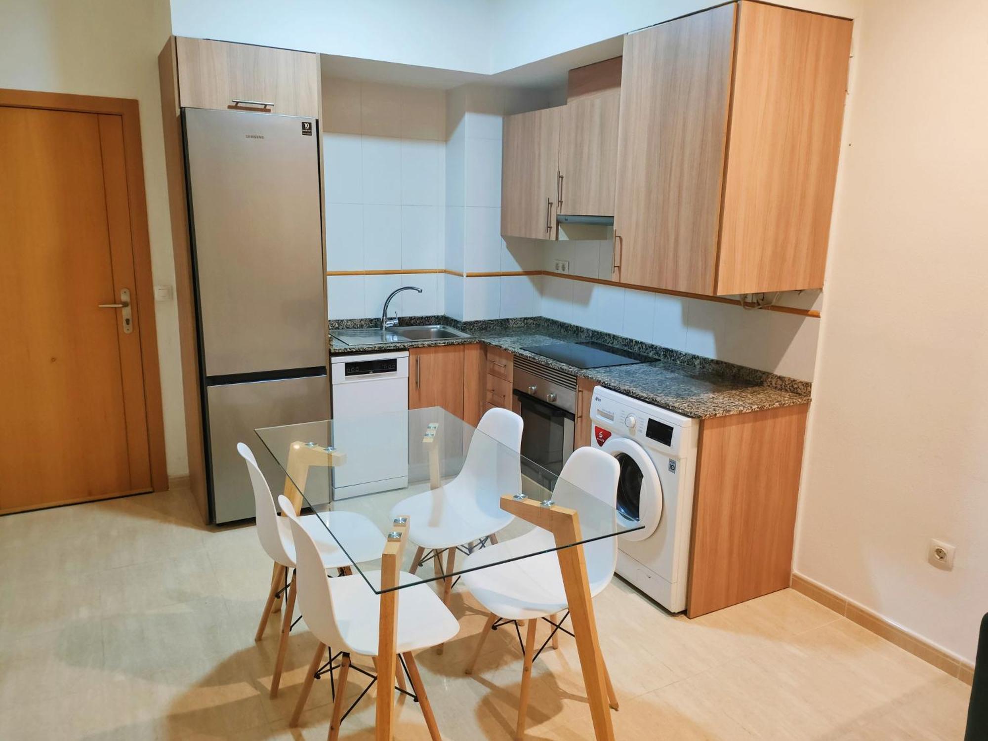 Terraza Acogedora , Piscina , Parking, Aire Acondicionado,