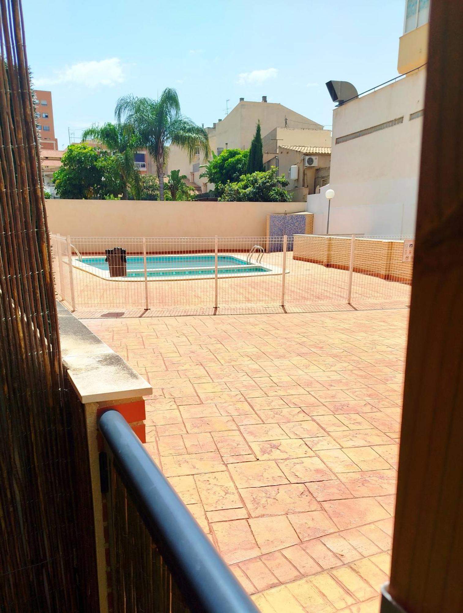 Terraza Acogedora , Piscina , Parking, Aire Acondicionado, Apartment *